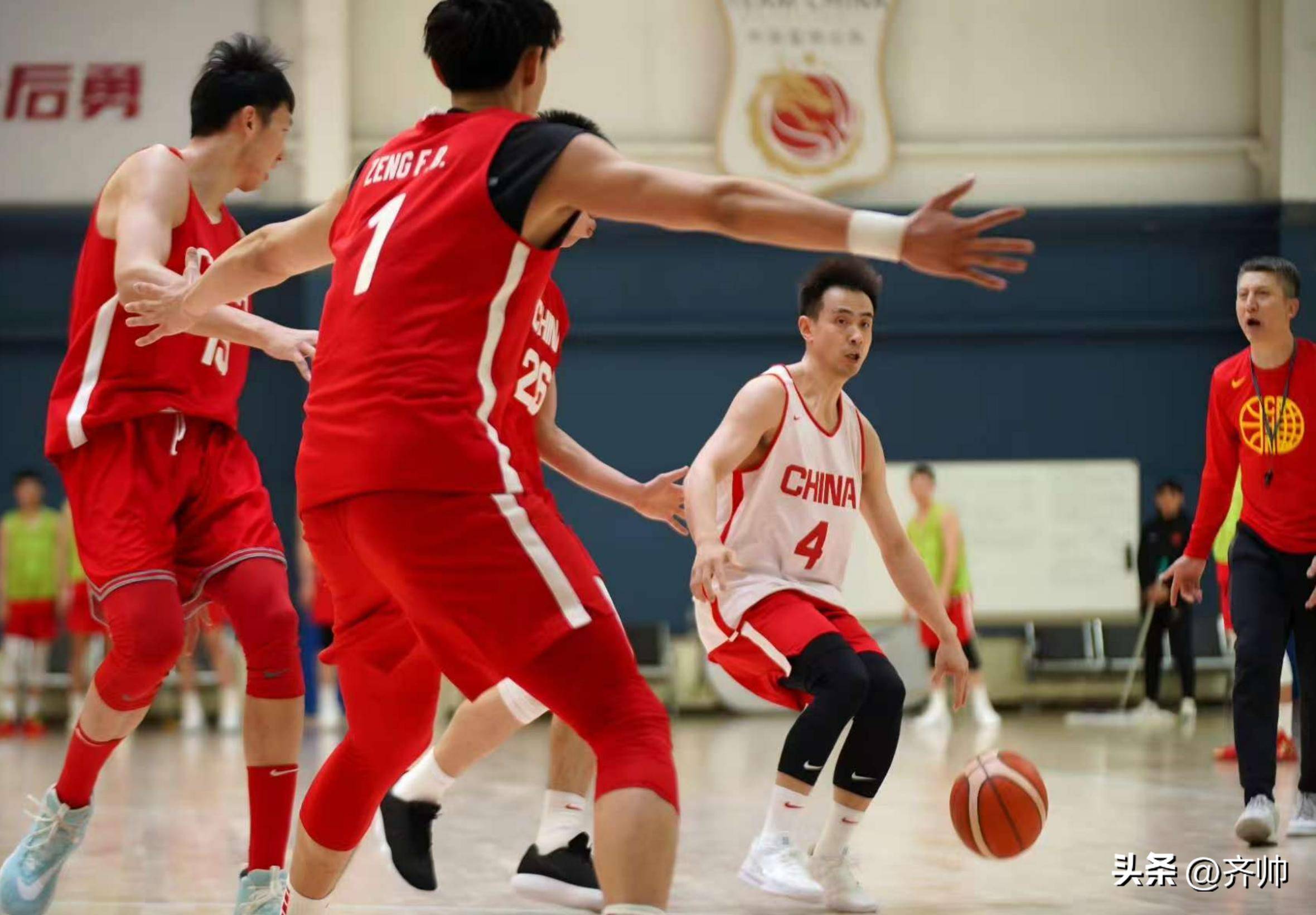 日本男篮面对哈萨克斯坦队，意志坚定